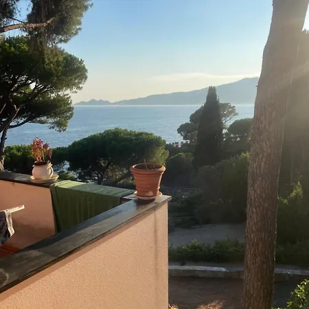 The Terrace On Portofino Terrazzo Portofino 公寓 *